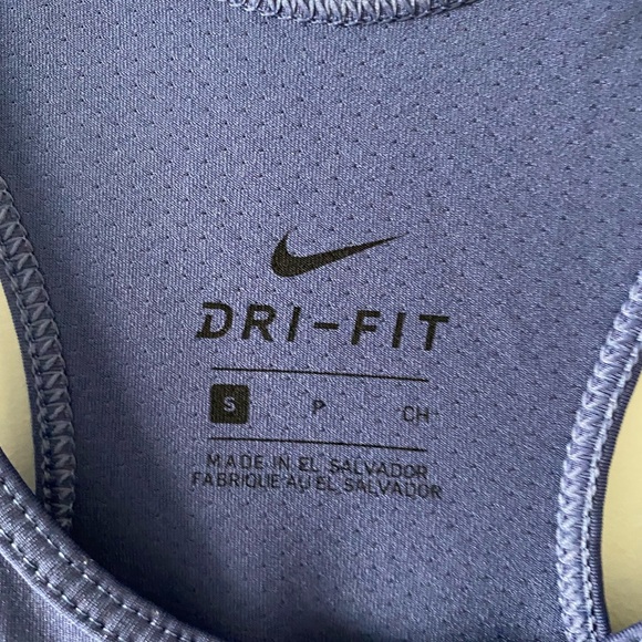 Nike Dri-fit tank - Picture 2 of 4
